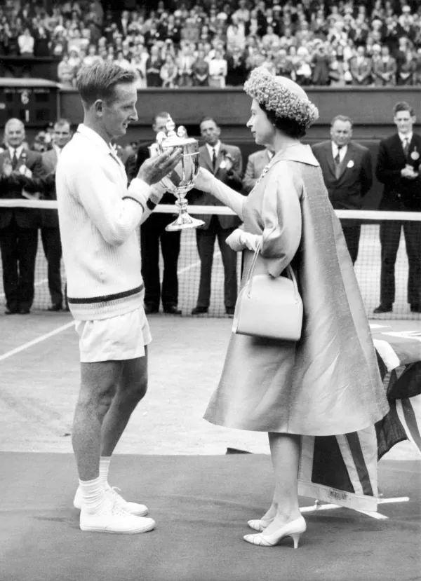 样让他频频 样让他频频